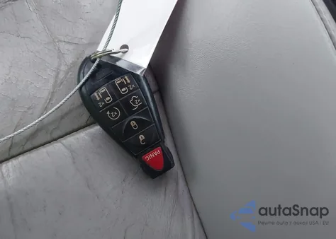 2010 Chrysler Town & Country Limited из США, поврежденный, VIN 2A4RR6DX7AR150437